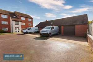 Garage/Parking- click for photo gallery